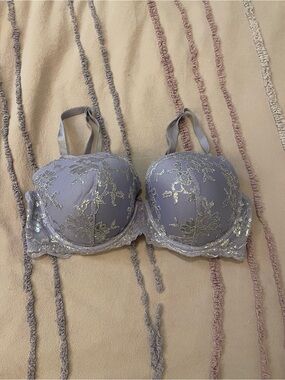 Victorias Secret Dream Angels Demi Lightly Lined Lace Bra
